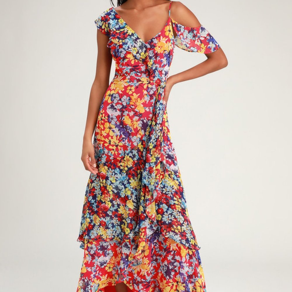 Lulu’s floral print dress.